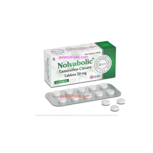 Novalbolic (Tamoxifeno) 20mg – Cooper Pharma: Guia Completo, Benefícios e Cuidados O Novalbolic (Tamoxifeno) 20mg, produzido pela renomada Cooper Pharma, é um medicamento que atua como modulador seletivo dos receptores de estrogênio (SERM). Ele é amplamente utilizado no tratamento de câncer de mama hormônio-dependente, na prevenção de recidivas e, em alguns contextos, como parte de terapias hormonais masculinas, especialmente na terapia pós-ciclo (TPC). Este guia completo vai explicar detalhadamente o que é o Tamoxifeno, como funciona, seus usos, benefícios, riscos e cuidados, para que você tenha todas as informações antes de iniciar o tratamento ou suplementação. O que é o Tamoxifeno O Tamoxifeno é um SERM (Selective Estrogen Receptor Modulator), ou seja, um composto capaz de bloquear ou ativar receptores de estrogênio dependendo do tecido. Em alguns tecidos, como a mama, ele atua como antagonista, bloqueando a ação do estrogênio. Em outros, como ossos e fígado, pode ter efeito agonista parcial, ajudando a manter densidade óssea e perfil lipídico. Esse mecanismo seletivo torna o Tamoxifeno muito valioso em tratamentos hormonais, pois consegue inibir efeitos indesejados do estrogênio sem eliminar totalmente seus benefícios. Indicações Médicas O Novalbolic é indicado principalmente para: Tratamento do câncer de mama hormônio-dependente em mulheres na pré e pós-menopausa; Prevenção do câncer de mama em pacientes com alto risco; Redução de risco de recidiva após cirurgia ou tratamento primário; Uso auxiliar em casos de ginecomastia masculina (sob supervisão médica). Uso no Esporte e Musculação (TPC) Embora não seja um uso oficial aprovado, o Tamoxifeno é bastante conhecido no meio esportivo como parte da Terapia Pós-Ciclo (TPC). Durante ciclos de anabolizantes, a produção natural de testosterona pode ser suprimida, e os níveis de estrogênio tendem a aumentar, resultando em efeitos colaterais como ginecomastia, retenção de líquidos e queda de libido. O Tamoxifeno, nesse cenário, auxilia de duas formas: Bloqueia os receptores de estrogênio no tecido mamário, prevenindo ginecomastia. Estimula o eixo HPT (hipotálamo-pituitária-testículos) a retomar a produção natural de testosterona, acelerando a recuperação hormonal. Benefícios do Novalbolic Bloqueio seletivo do estrogênio em áreas específicas; Prevenção e tratamento da ginecomastia; Auxílio na recuperação hormonal no pós-ciclo; Manutenção da massa magra e força durante a TPC; Uso seguro e documentado em tratamentos médicos há décadas. Apresentação e Composição Fabricante: Cooper Pharma Princípio ativo: Tamoxifeno 20mg por comprimido Apresentação: Caixa com 30 comprimidos revestidos Via de administração: Oral Posologia A dosagem varia conforme a finalidade: Uso médico: Geralmente entre 10mg e 40mg ao dia, conforme orientação médica; Uso em TPC (não oficial): Normalmente de 20mg a 40mg/dia por 4 a 6 semanas, ajustado conforme exames hormonais. Importante: O ajuste de dose deve ser feito com base em exames e sempre sob acompanhamento profissional. Possíveis Efeitos Colaterais Apesar de seguro quando usado corretamente, o Tamoxifeno pode causar: Ondas de calor; Alterações de humor; Náuseas e desconforto gastrointestinal; Retenção leve de líquidos; Em casos raros, trombose ou embolia (risco maior em uso prolongado). Contraindicações O uso do Tamoxifeno não é indicado para: Pessoas com histórico de trombose ou embolia pulmonar; Gestantes ou lactantes; Pacientes com alergia ao princípio ativo; Indivíduos em uso de anticoagulantes sem supervisão médica. Armazenamento Conservar em temperatura ambiente (15°C a 30°C); Proteger da luz e umidade; Manter fora do alcance de crianças. Novalbolic Cooper Pharma: Qualidade e Confiança A Cooper Pharma é uma fabricante internacionalmente reconhecida pela qualidade de seus medicamentos e rigor no controle de produção. O Novalbolic segue padrões farmacêuticos de pureza, garantindo um tratamento eficaz e seguro. Conclusão O Novalbolic (Tamoxifeno) 20mg – Cooper Pharma é um medicamento versátil e confiável, com amplo uso tanto na medicina quanto, de forma não oficial, no meio esportivo para TPC. Seja para tratamentos oncológicos ou para prevenção de efeitos colaterais hormonais, ele oferece resultados consistentes e um perfil de segurança bem documentado. Atenção: O uso deve sempre ser feito com prescrição e acompanhamento médico, especialmente para evitar riscos cardiovasculares e ajustar a dose de forma segura.